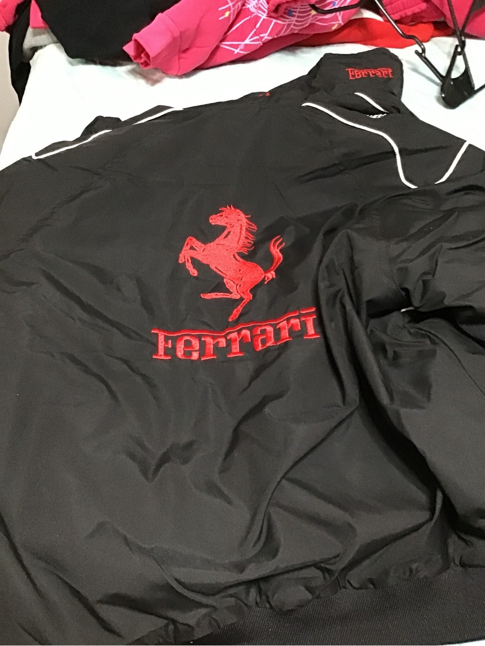Ferrari x-large ,Black & Red Racing Jacket - Picture 3 of 4